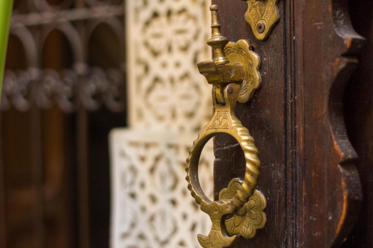 Riad Fes Allouch エクステリア 写真