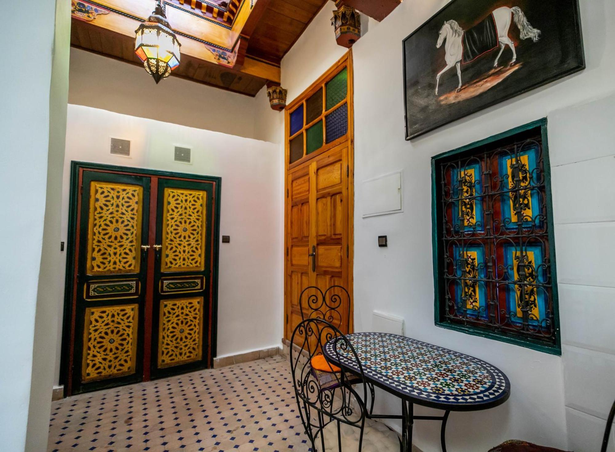 Riad Fes Allouch エクステリア 写真
