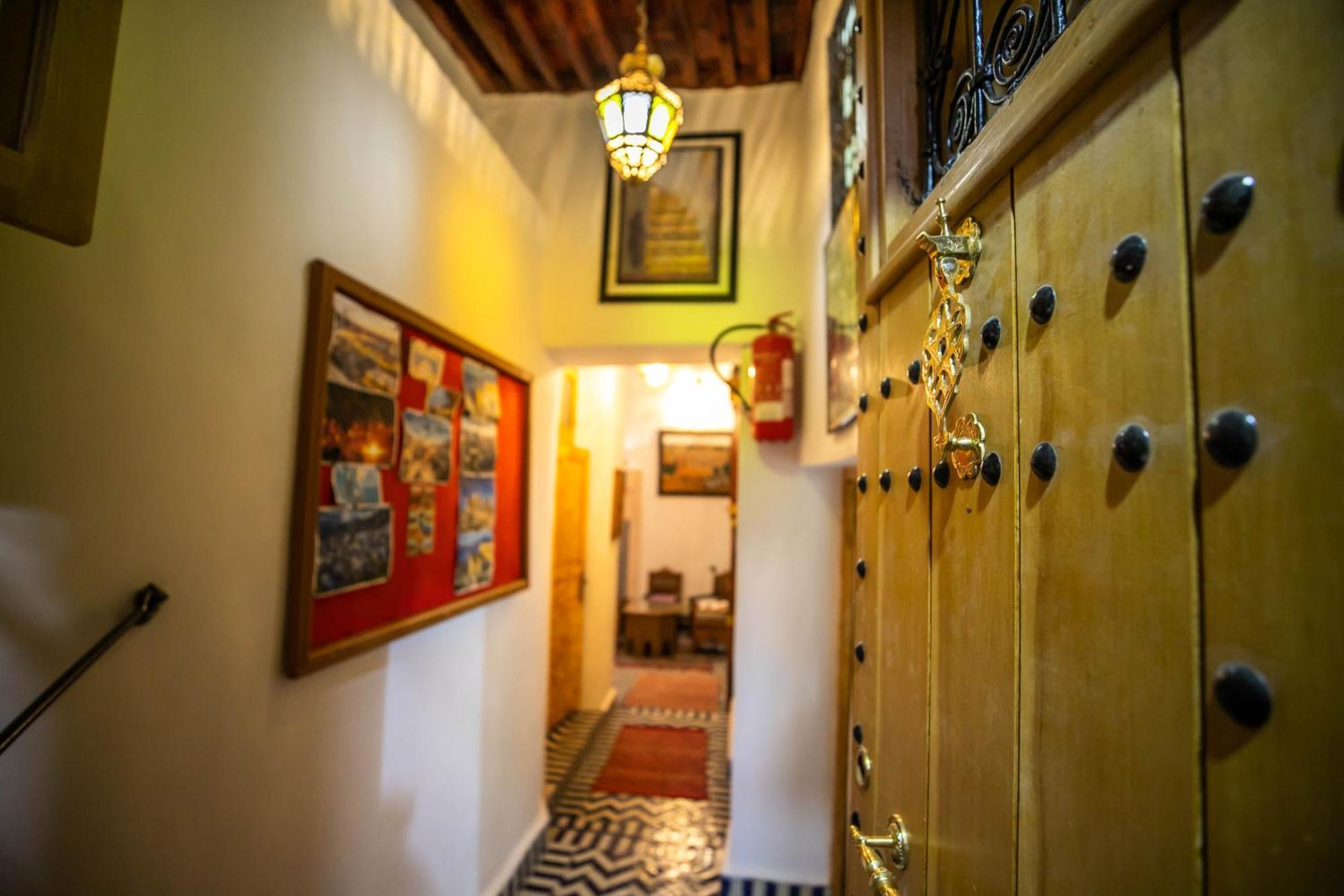 Riad Fes Allouch エクステリア 写真