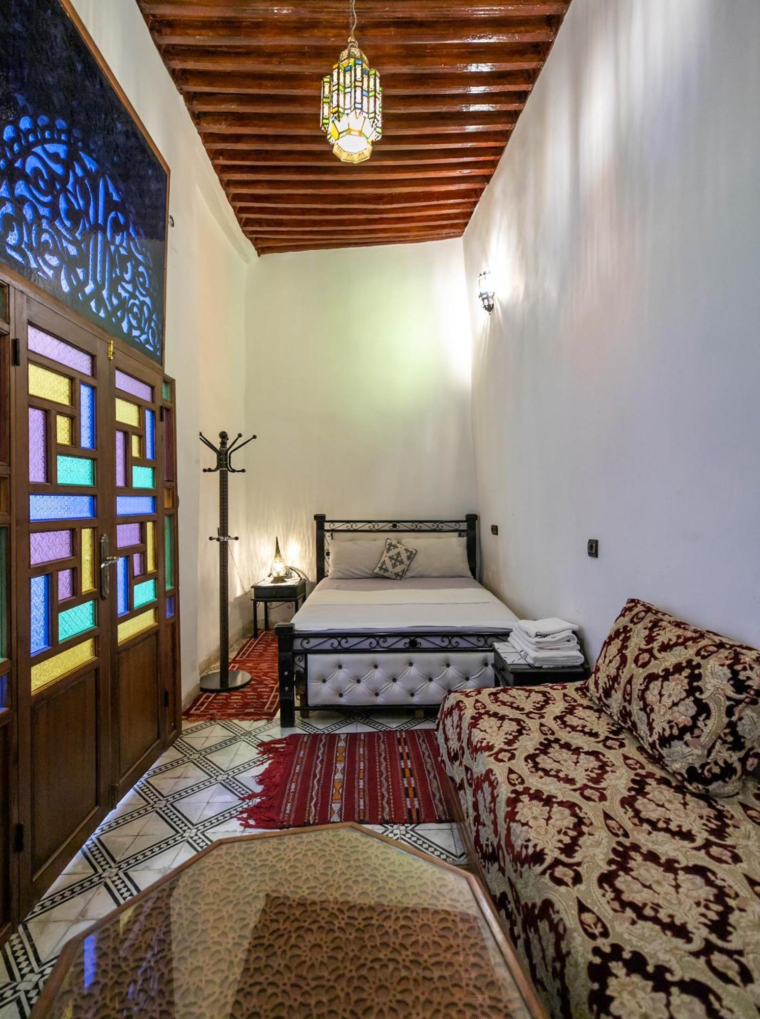 Riad Fes Allouch エクステリア 写真